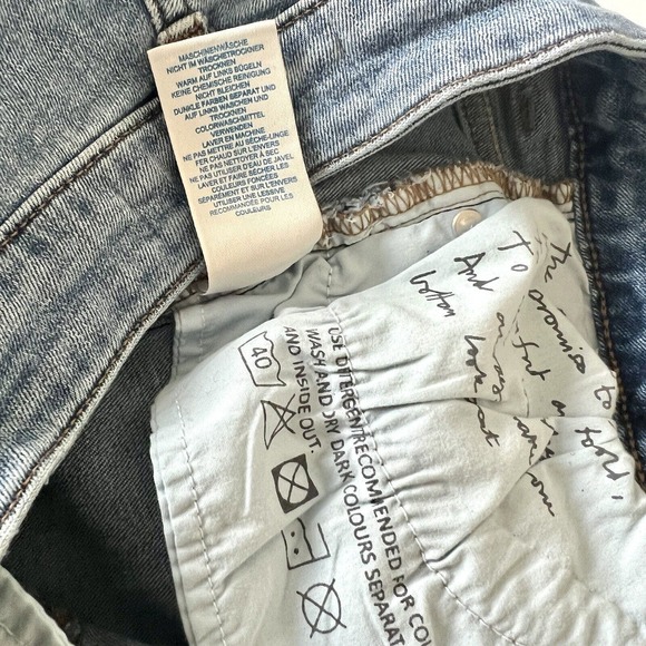 Boden The Soho Skinny Distressed Midrise Jeans Size 6 UK 2 US Regular Med Wash - Picture 12 of 13